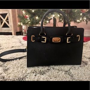 🎁NWOT Michael Kors Hamilton Large East West Tote!